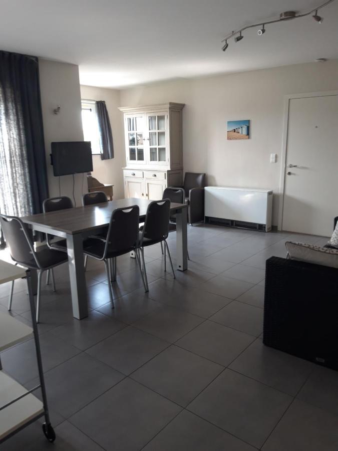דירות ניופורט Duplex Met Zwembad Neoportus מראה חיצוני תמונה